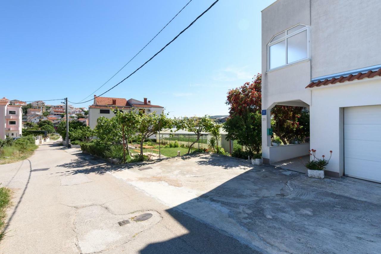 Apartmani Beran Seget Vranjica Extérieur photo